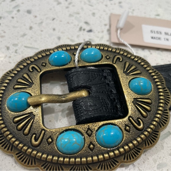 Most Wanted Black Leather Tooled Belt Round Turquoise Stone Buckle NEW Medium - Picture 2 of 10